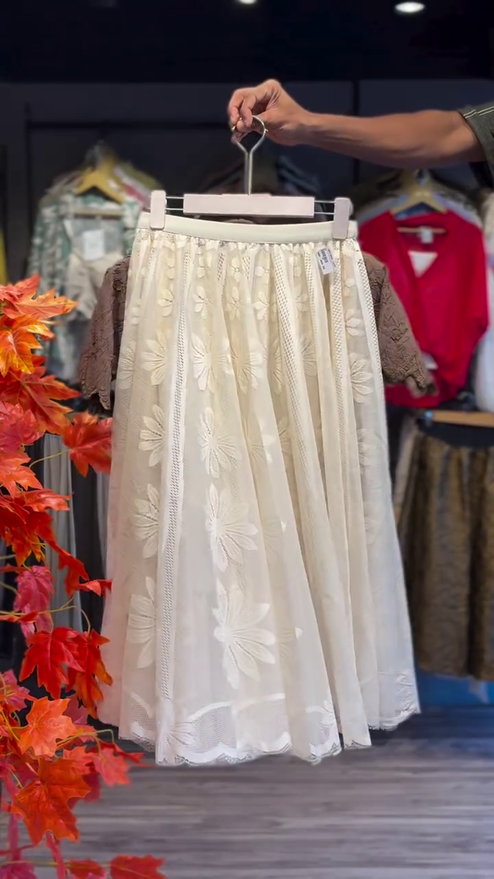 “Unleash Your Inner Trendsetter”