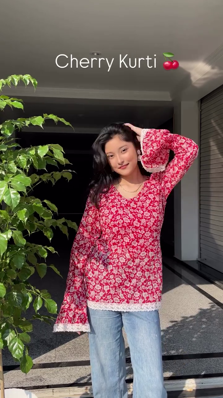 Crimson Cloud – Shades of Passion & Plush