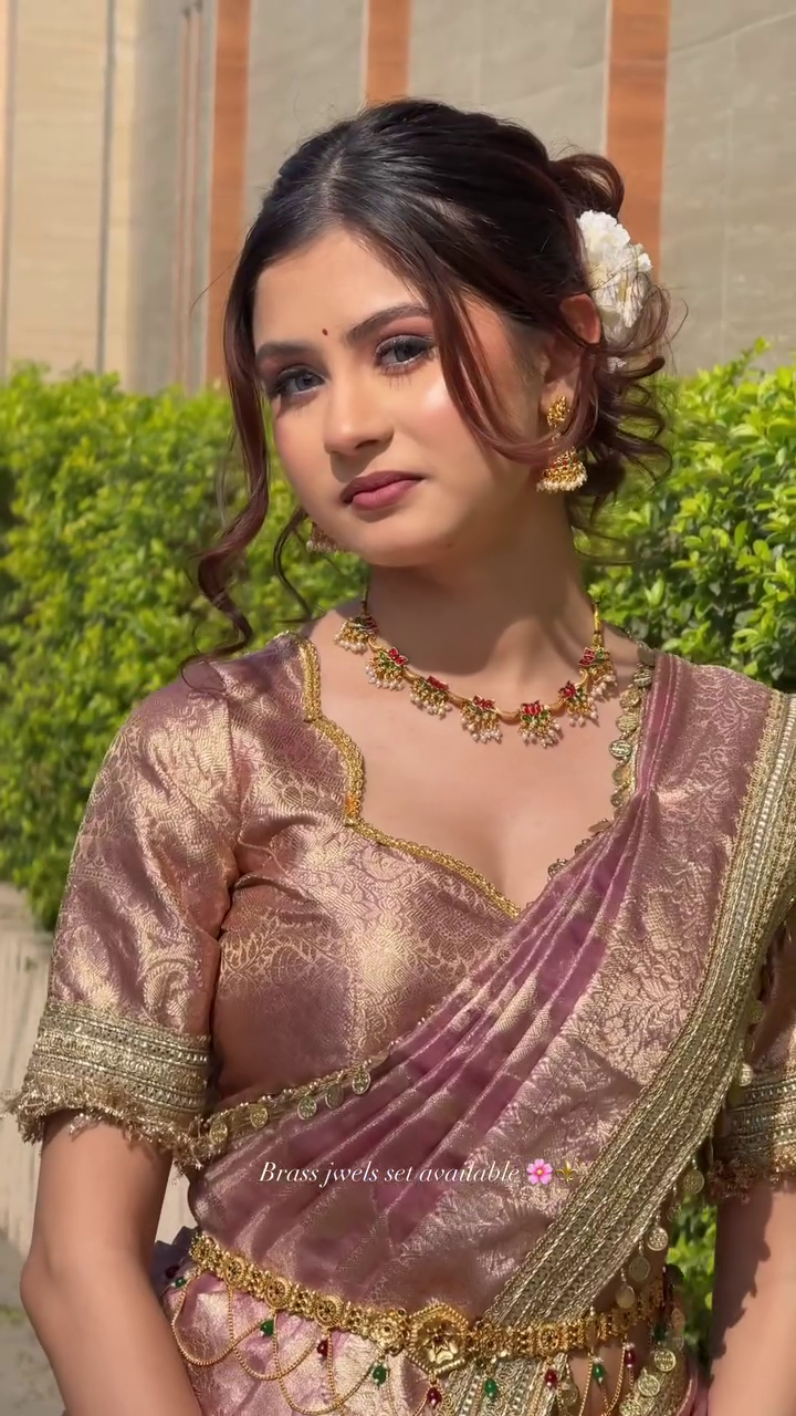 Royal Mauve Kanjivaram Silk Saree with Antique Gold Zari Weave
