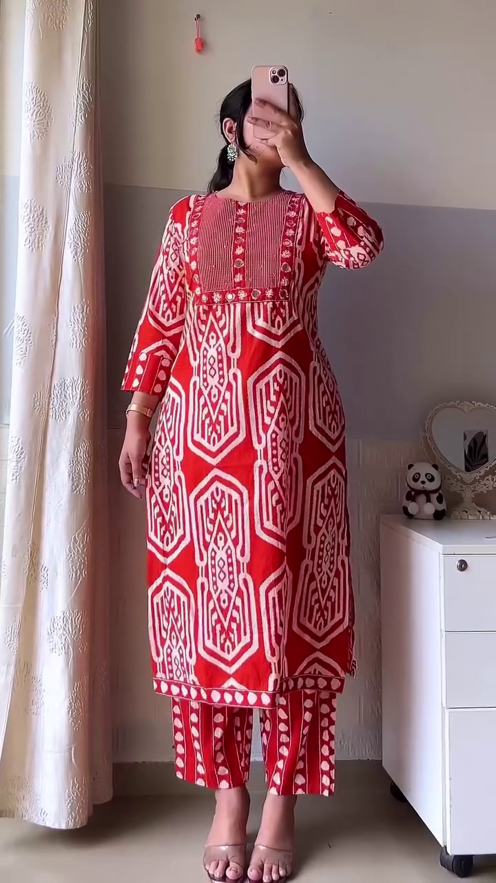 Ivory Scallop Embroidered Kurta Set