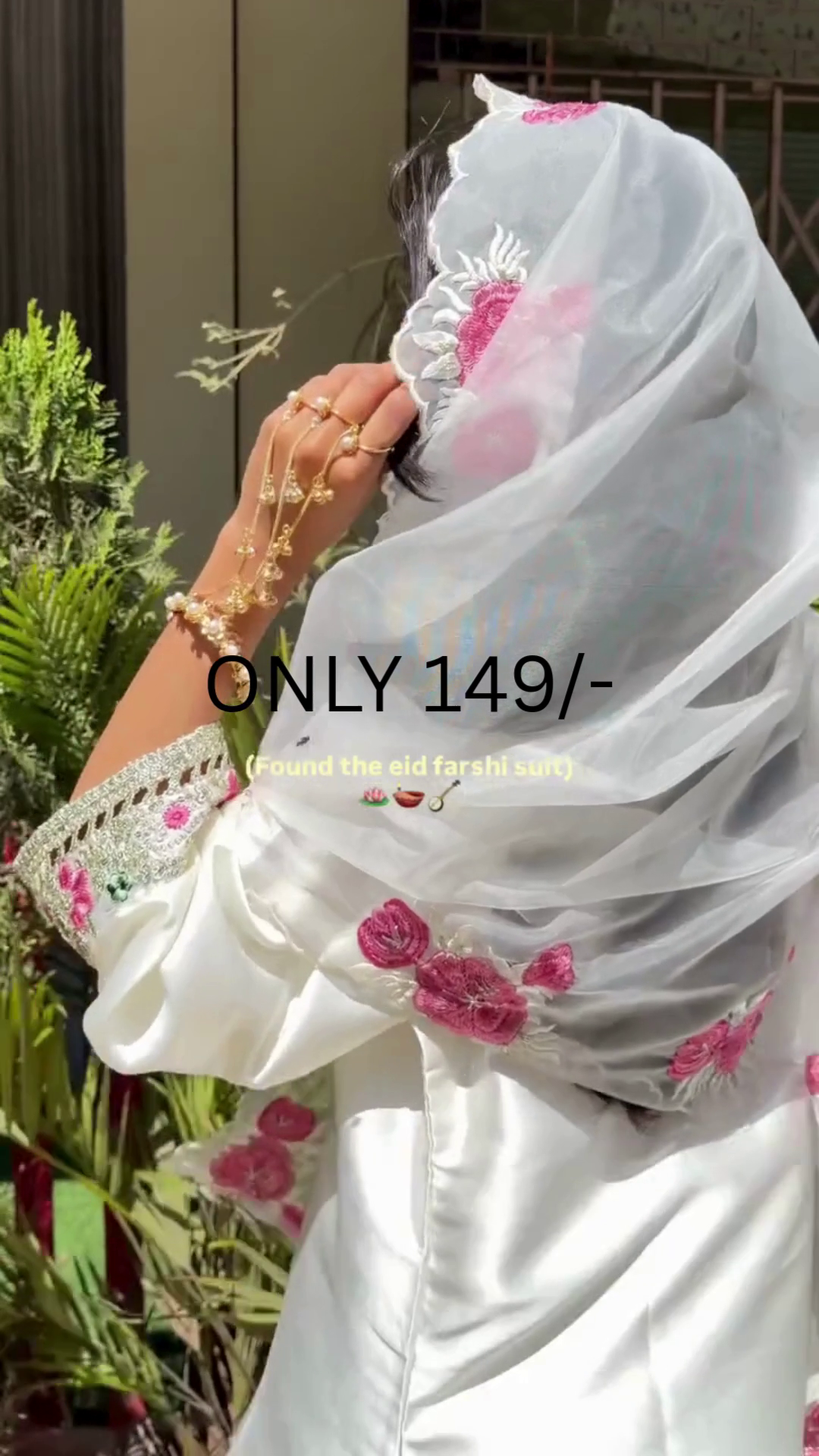 Graceful White Embroidered Festive Kurta