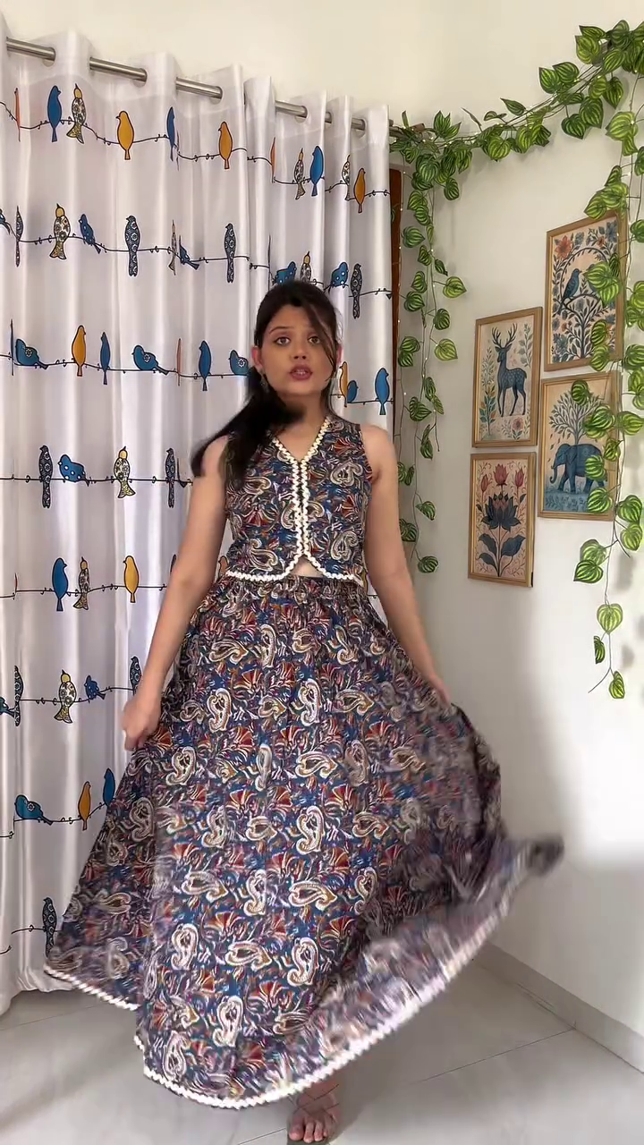 Printed Ethnic Crop Top & Skirt Co-Ord Set