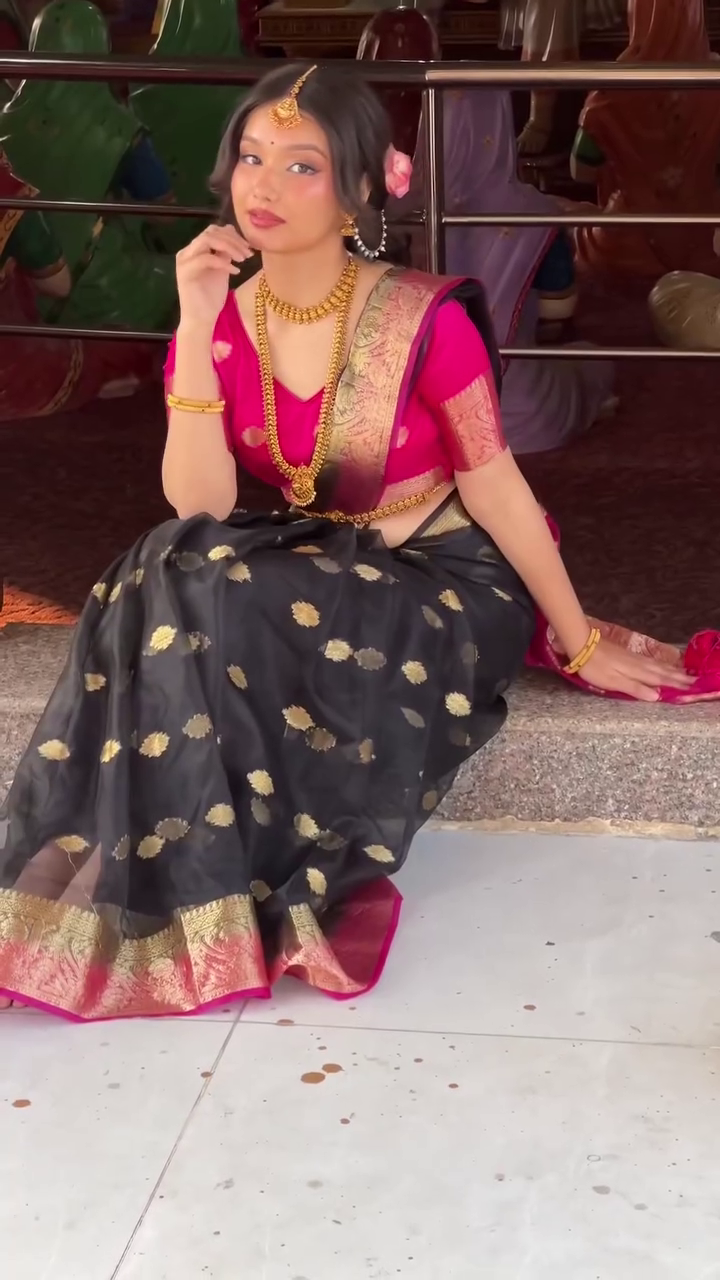 Black & Pink Traditional Silk Saree