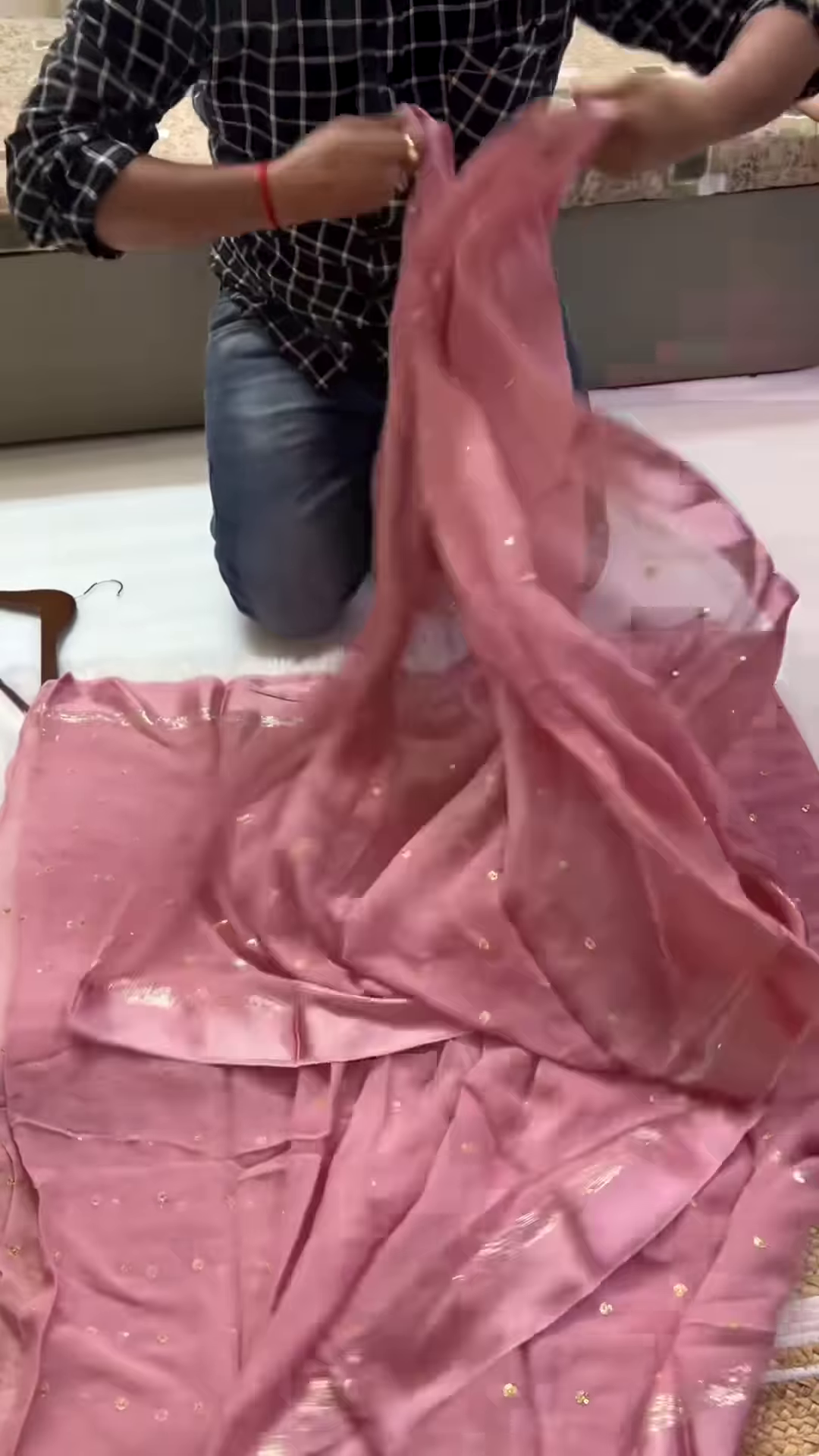 Banarasi Saree with Traditional Detailing - Image 4