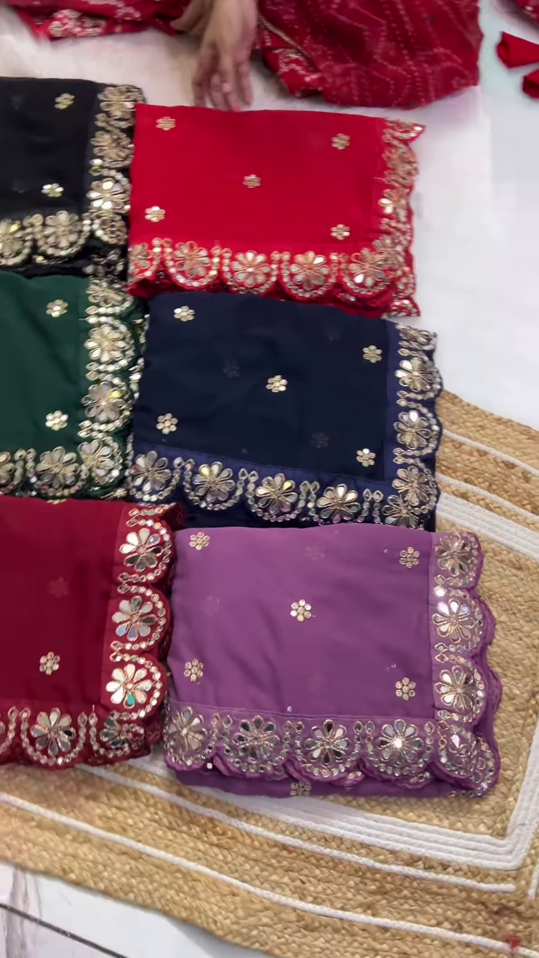 Classic Beauty – Handwoven Banarasi Saree with Rich Detailing